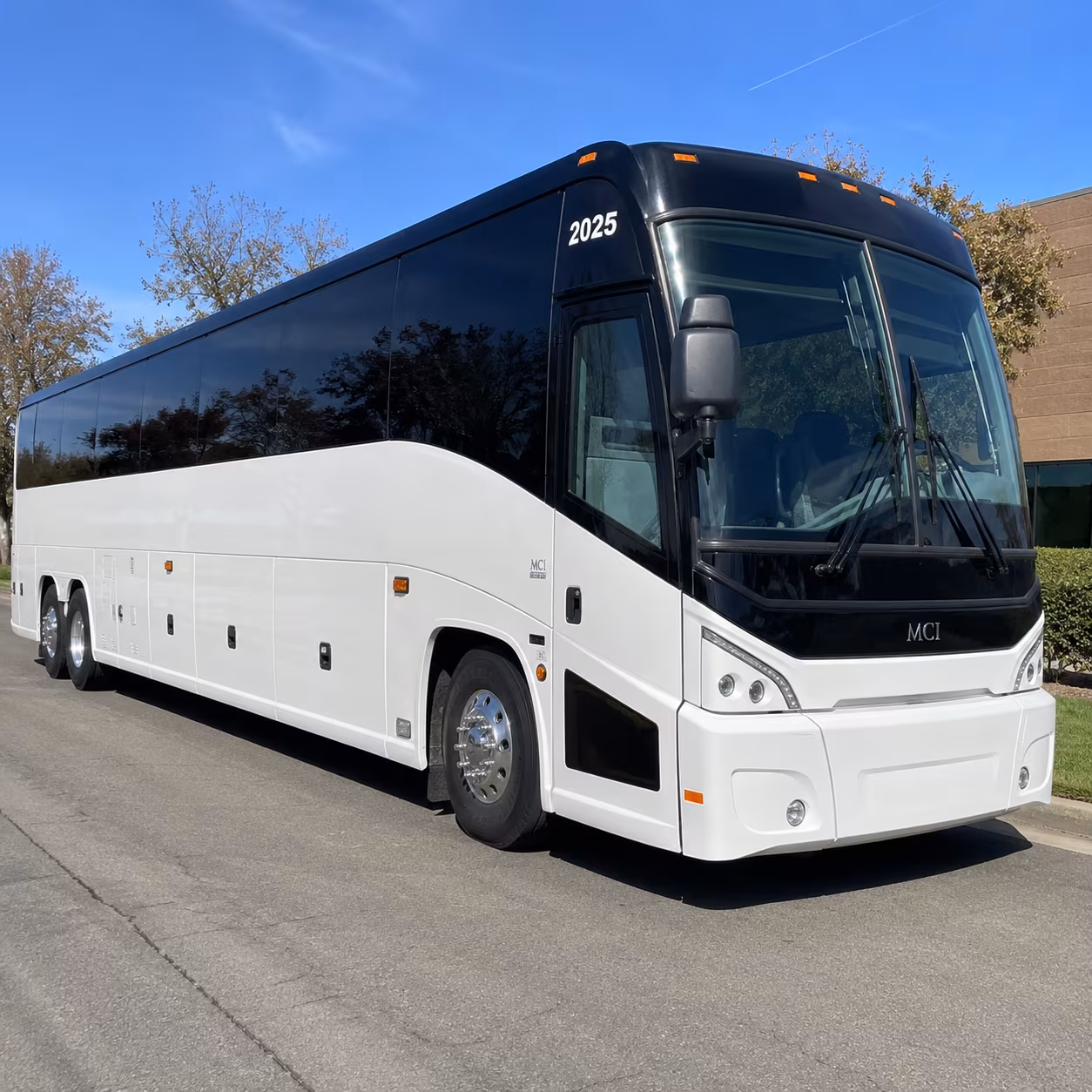 charter buses for georgia aquarium and downtown atlanta field trips