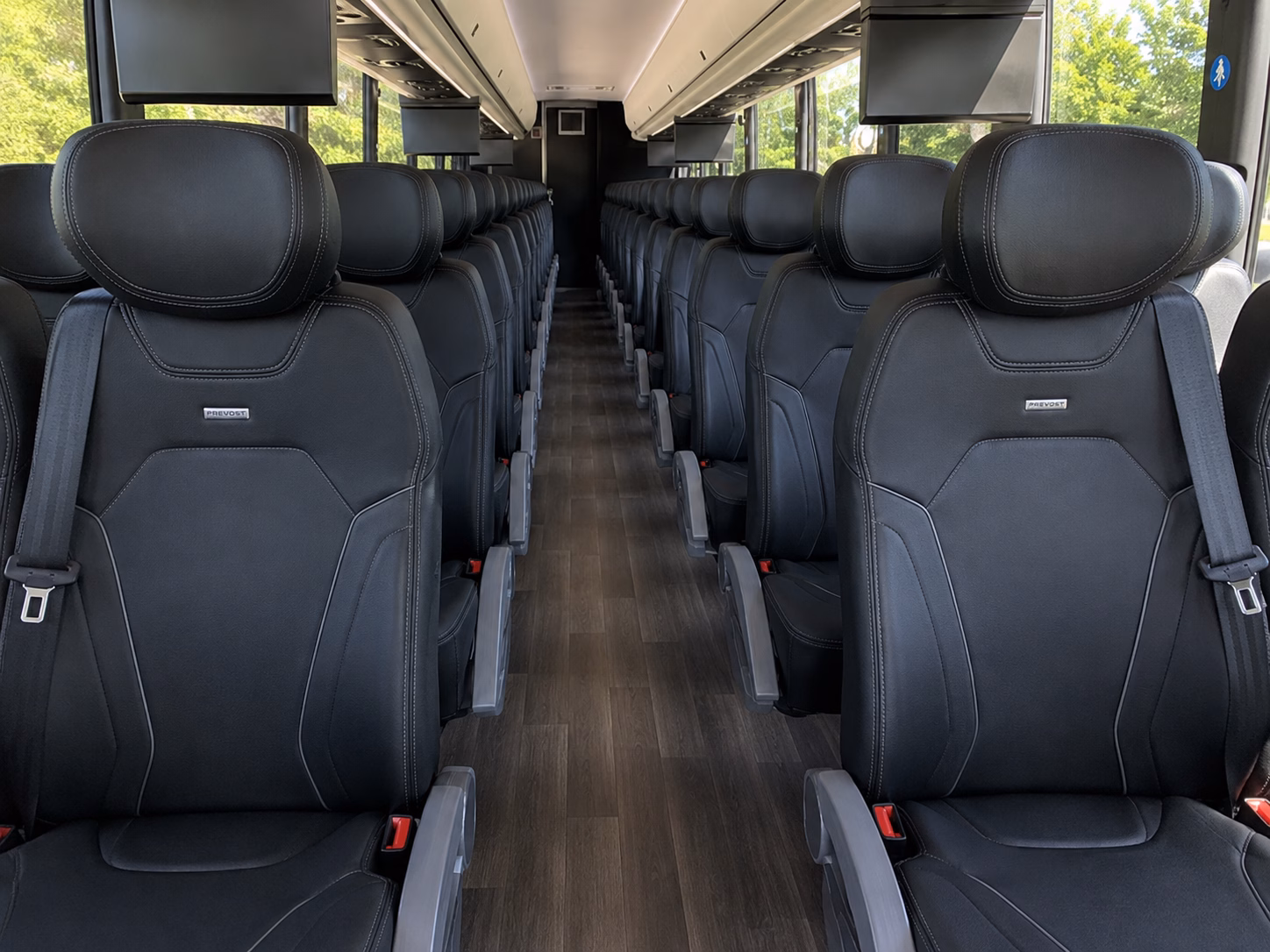 charter buses for roswell weddings connecting atlanta guests to north atlanta venues