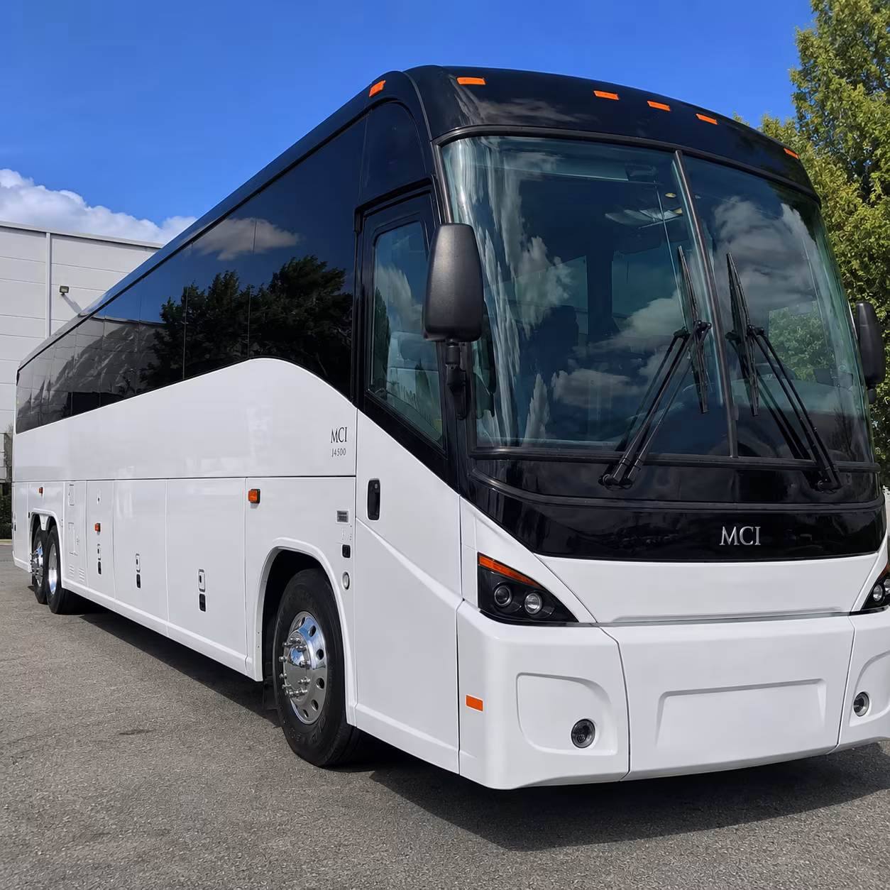 shuttle buses for the roswell readiness center and georgia national guard movements